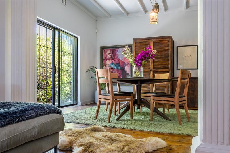 To Let 3 Bedroom Property for Rent in Green Point Western Cape